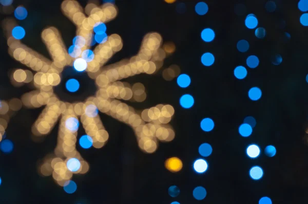 Defokussierter abstrakter weihnachtlicher Hintergrund — Stockfoto