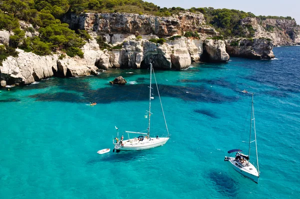 Cala macarella strand in menorca, Spanje Stockafbeelding