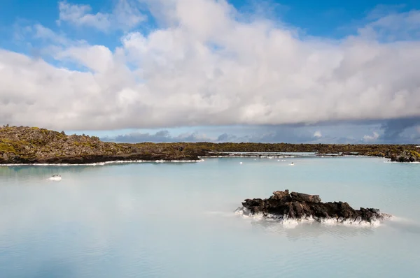 Blue Lagoon - famous Icelandic spa and Geothermal plant — Stock Photo, Image