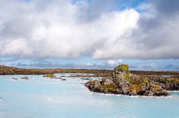 Blue Lagoon - famoso spa islandés y planta geotérmica — Foto de Stock
