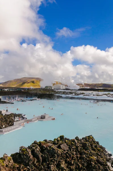 Blue Lagoon - célèbre spa islandais et centrale géothermique — Photo