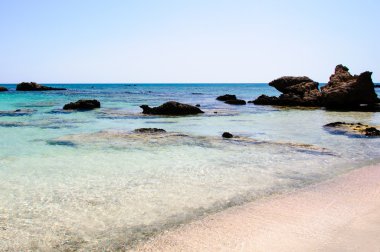 elafonissi beach, pembemsi beyaz kum ve turkuaz su, Girit Adası, Yunanistan