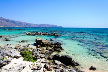 elafonissi beach, pembemsi beyaz kum ve turkuaz su, Girit Adası, Yunanistan