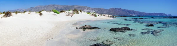 Playa de Elafonissi, con arena blanca rosada y agua turquesa, isla de Creta, Grecia —  Fotos de Stock