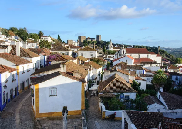 Traditionell arkitektur i medeltida portugisiska staden obidos — Stockfoto