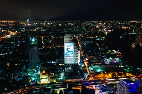Bangkok, Thailand - May 24, 2014: Night view over Bangkok city, Thailand.Bangkok is the capital and the most populous city of Thailand with a population of over eight million. — Stock Photo, Image