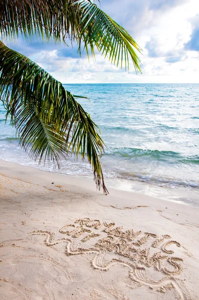 Romantic City Breaks message written on sand, vacation concept — Stock Photo, Image