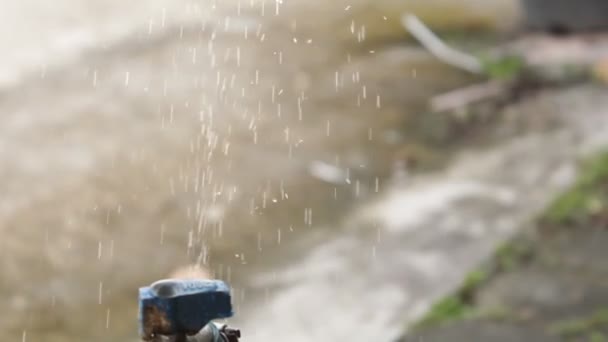 Out Focus Water Sprinkler Smooth Water Splash Blur Background Water — Stock Video