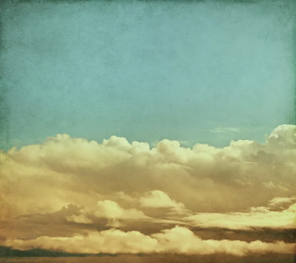 Винтажные грозовые облака — стоковое фото