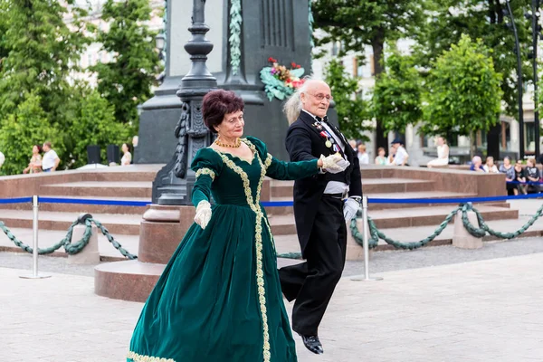 Moscou Rússia Maio 2019 Feliz Casal Mais Velho Elegante Dançando — Fotografia de Stock