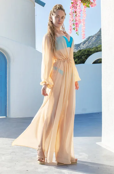 Portrait Girl Beautiful Summer Mantle Dress — Stock Photo, Image