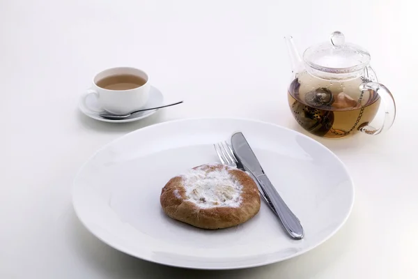 Gâteau au fromage et thé — Photo