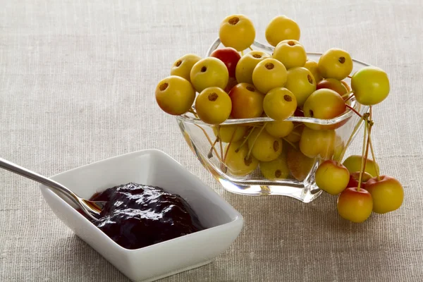 Wild apples and jam — Stock Photo, Image