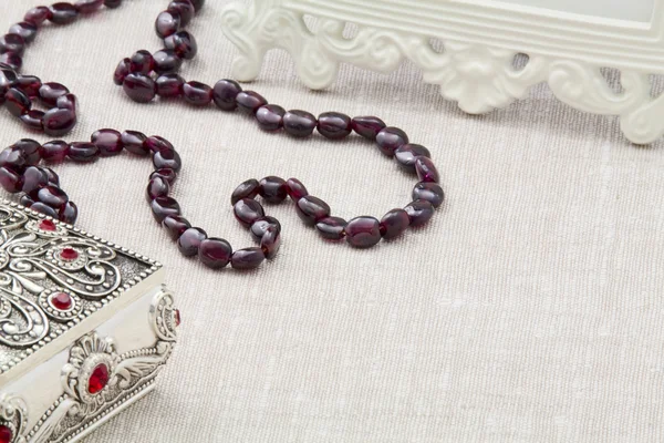 Garnet necklace — Stock Photo, Image