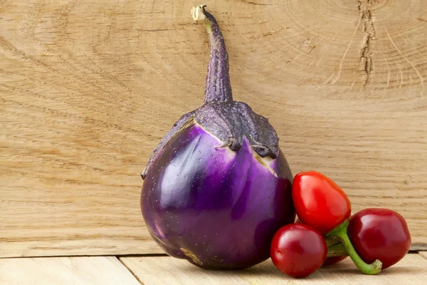 Patlıcan ve biber — Stok fotoğraf