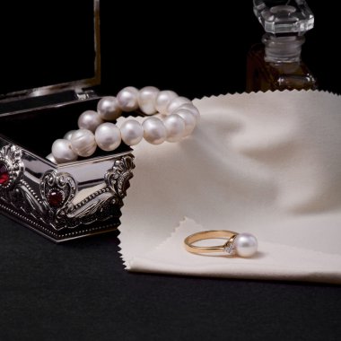Pearl ile ring