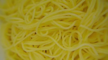 bir tabak spagetti fullhd 1080p