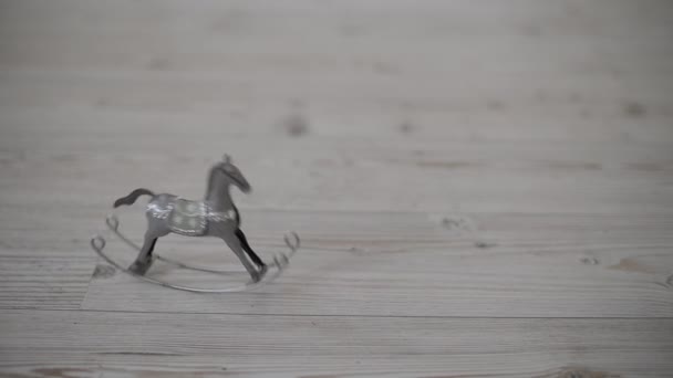 Cavalo de balanço de metal FullHD 1080p — Vídeo de Stock
