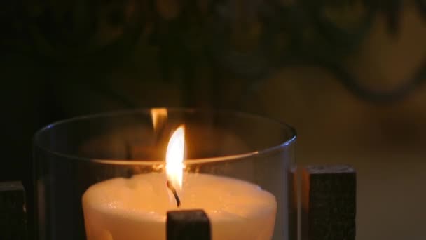Brennende Kerze voller 1080p — Stockvideo