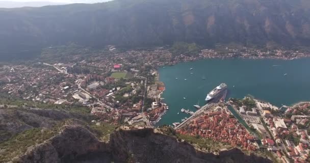 View from the mountains to the old town of Kotor — Stock Video