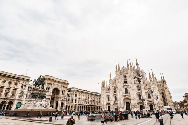 Вид на площадь Дуомо. Италия, Милан — стоковое фото