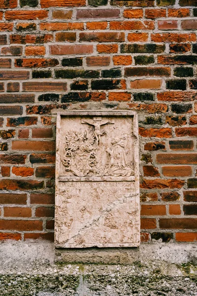 Pedra tumular na fachada da igreja Frauenkirche. Munique — Fotografia de Stock