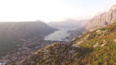 Lovcen Dağı 'ndan Kotor Körfezi' ne 