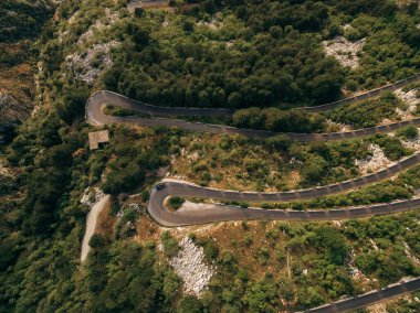 Karadağ 'da dağ yılanı. Hava görünümü