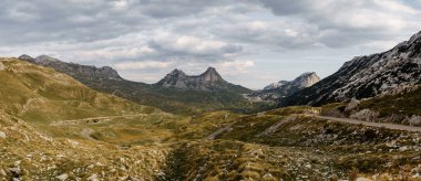 Durmitor Ulusal Parkı 'nda Sedlo geçidi. Panorama