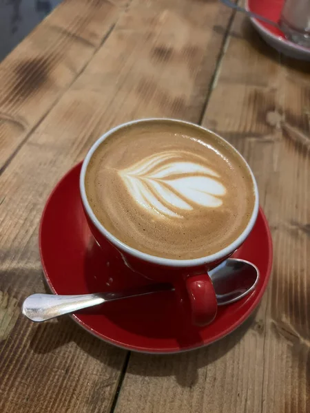 Coffee Pattern Cup Red Saucer Close High Quality Photo — Stockfoto