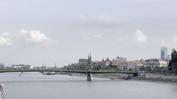 Brug Donau Boedapest Hongarije Hoge Kwaliteit Beeldmateriaal — Stockvideo