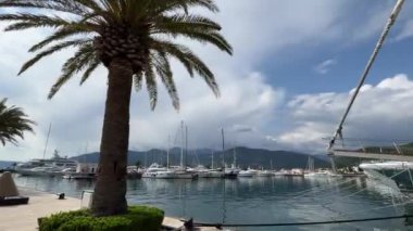 Yelkenli iskele. Porto, Karadağ. Yüksek kaliteli FullHD görüntüler