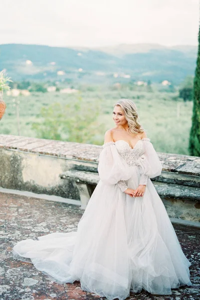 Bride White Puffy Dress Stands Stone Fence Garden High Quality —  Fotos de Stock