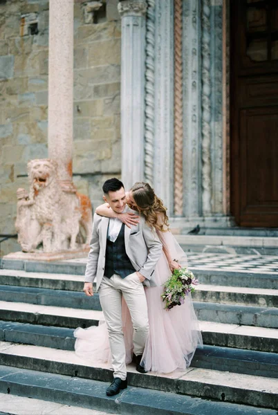 Bride Hugs Groom Shoulders Standing Steps Bergamo Italy High Quality — Fotografia de Stock