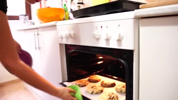 Girl Checks Readiness Cookie Taking Out Oven High Quality Footage — Vídeos de Stock