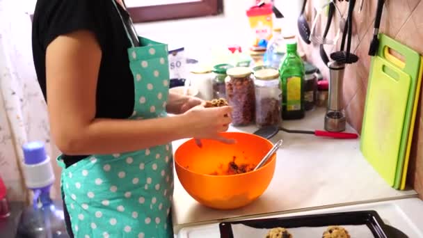 Woman Sculpts Cookie Dough Her Hands High Quality Footage — Vídeos de Stock