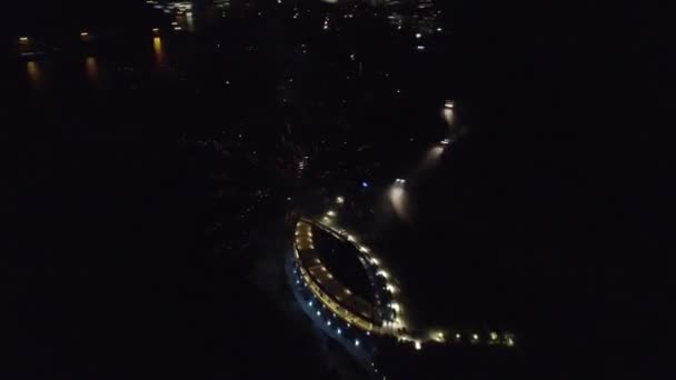 Fajerwerki Uruchamia Się Pobliżu Restauracji Nad Morzem Nocy Widok 360 — Wideo stockowe