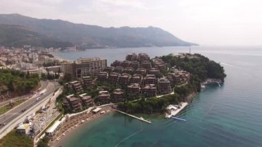 Pahalı Dukley sahil beldesi. Karadağ. Yüksek kalite 4k görüntü