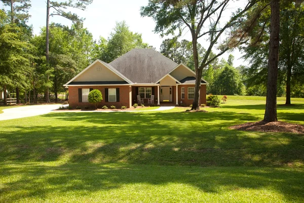 Traditional Brick House — Stock Photo, Image