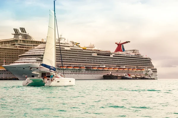 Cruise Port St Maarten — Stockfoto