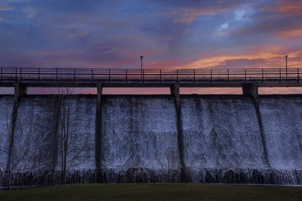 Waynesville Kuzey Carolina Daki Junaluska Gölü Nden Gelen Baraj Şelalenin — Stok fotoğraf