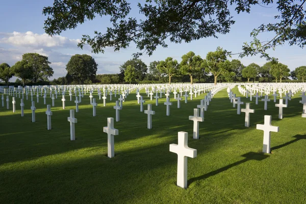 Hollanda Amerikan mezarlığı