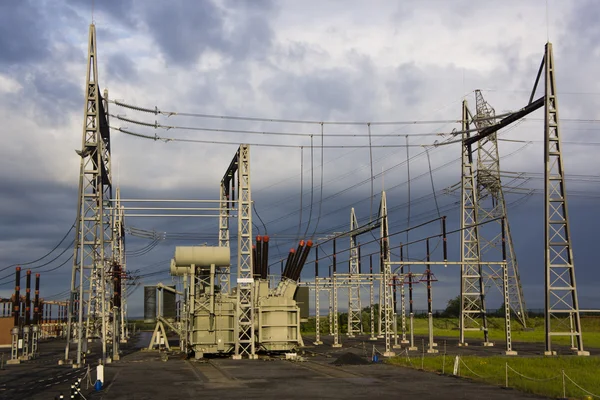 yüksek gerilim trafo