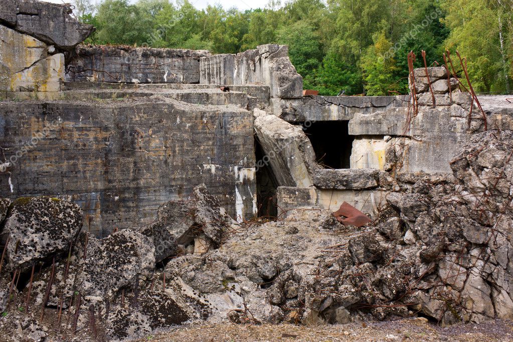 depositphotos_17465055-stock-photo-bombed-and-destroyed-bunker.jpg