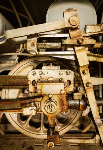 tekerlek ve sürücü çubuklar