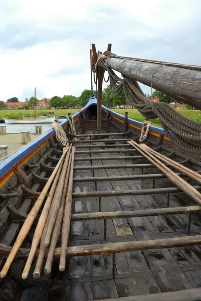 Replica of a viking ship — Stock Photo, Image