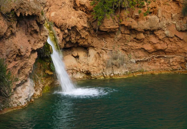 Cascade dans le paysage portugais — Photo