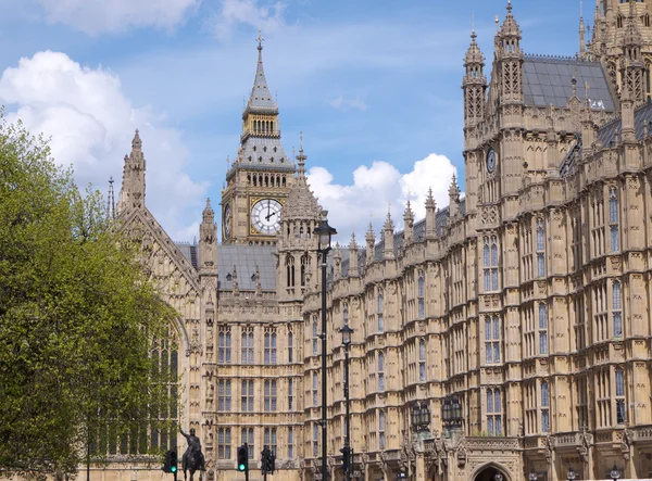 Klocktornet Big ben och Westminsterpalatset — Stockfoto