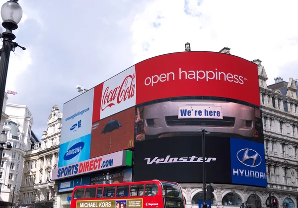 Piccadilly Circus — Stockfoto