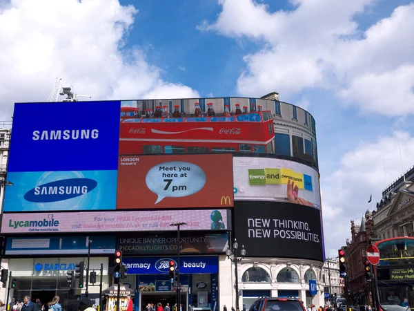 Piccadilly Circus — Zdjęcie stockowe